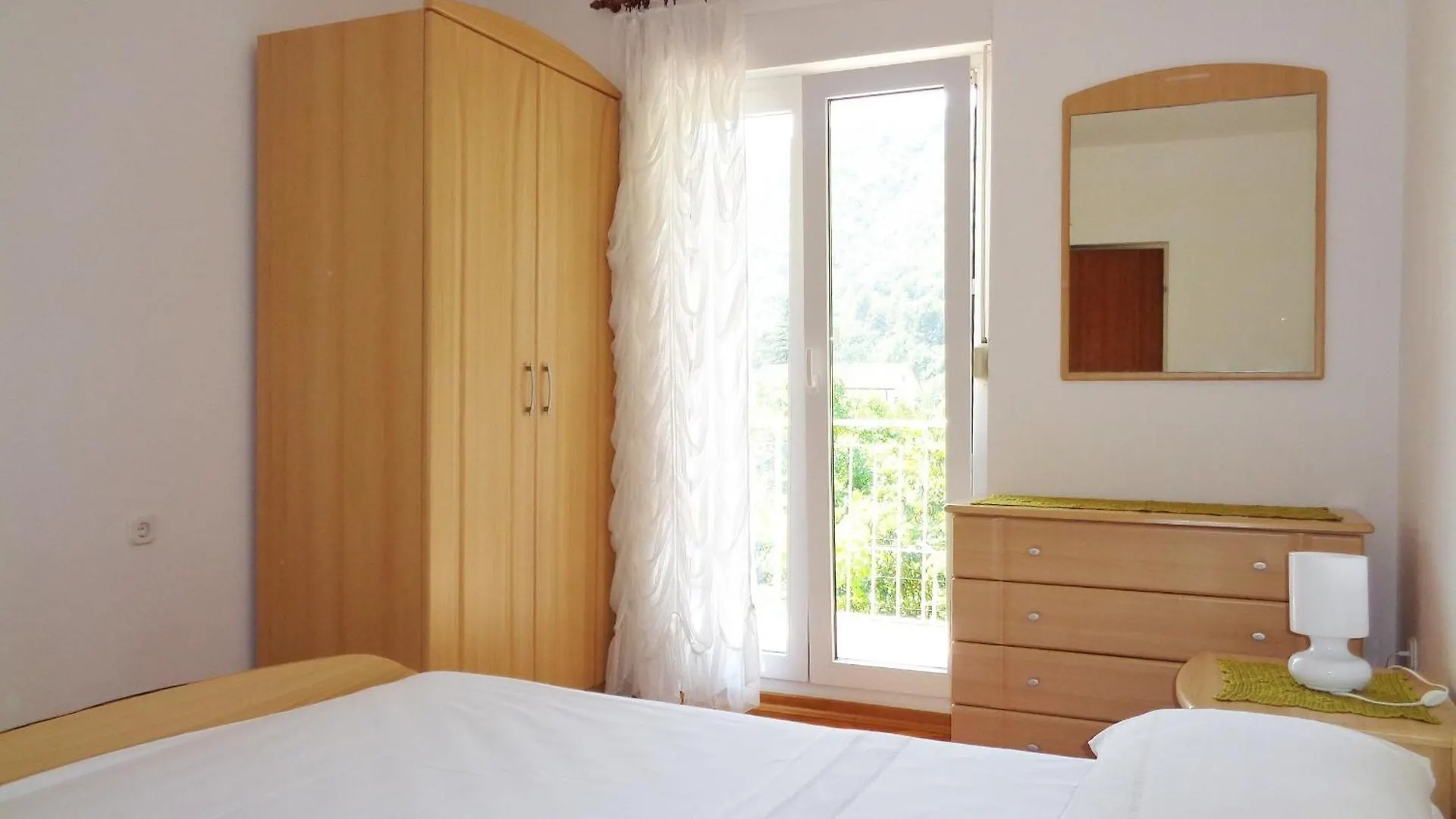 Apartments With A Parking Space Moscenicka Draga, Opatija - 2327 Croatia